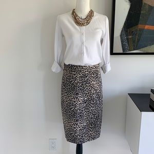 Adrienne Vittadini leopard print pencil skirt size 6